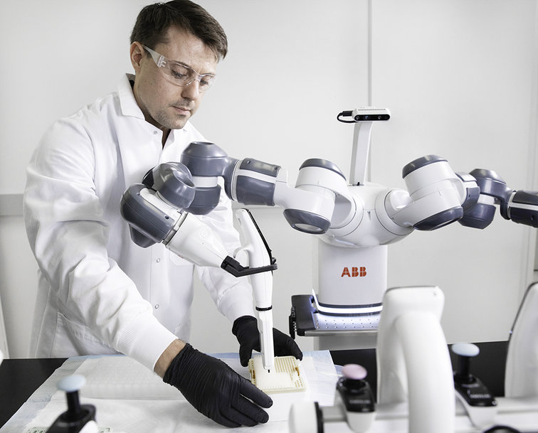 ABB présente un concept de robot de laboratoire mobile pour l’hôpital du futur